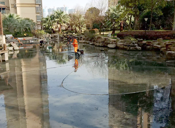 西林景观池淤泥清理